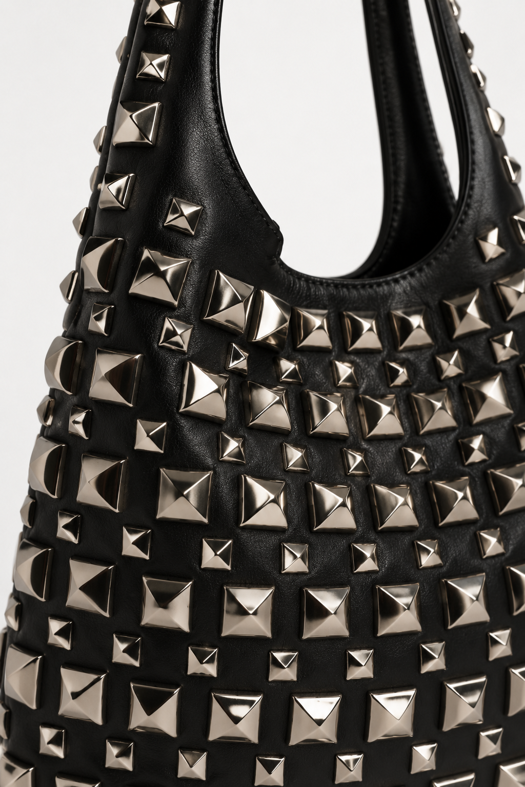MISFIT COMMONS® - The Studded Fringe Tote